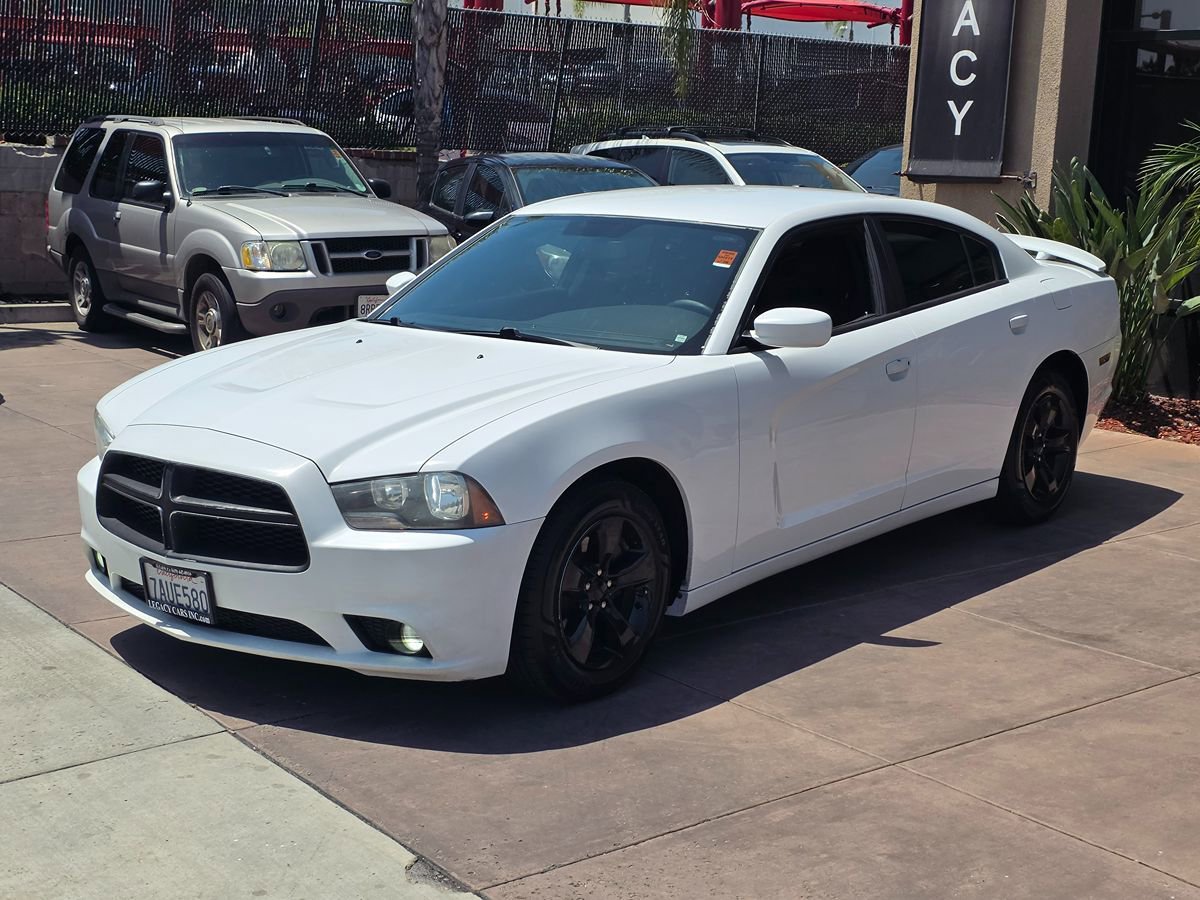 Used 2013 Dodge Charger SXT RWD image 6
