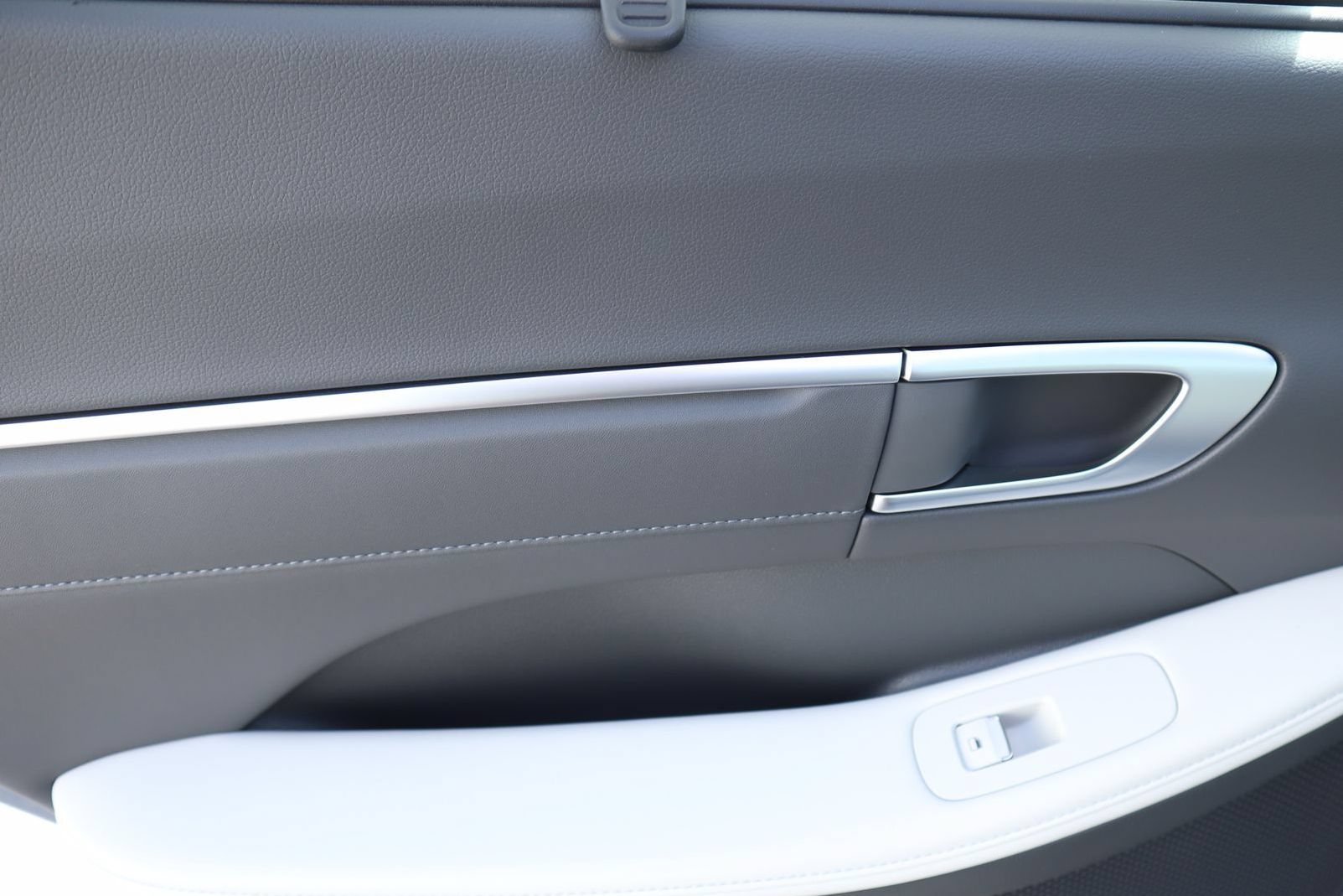 New 2026 Hyundai Sonata Limited FWD image 23