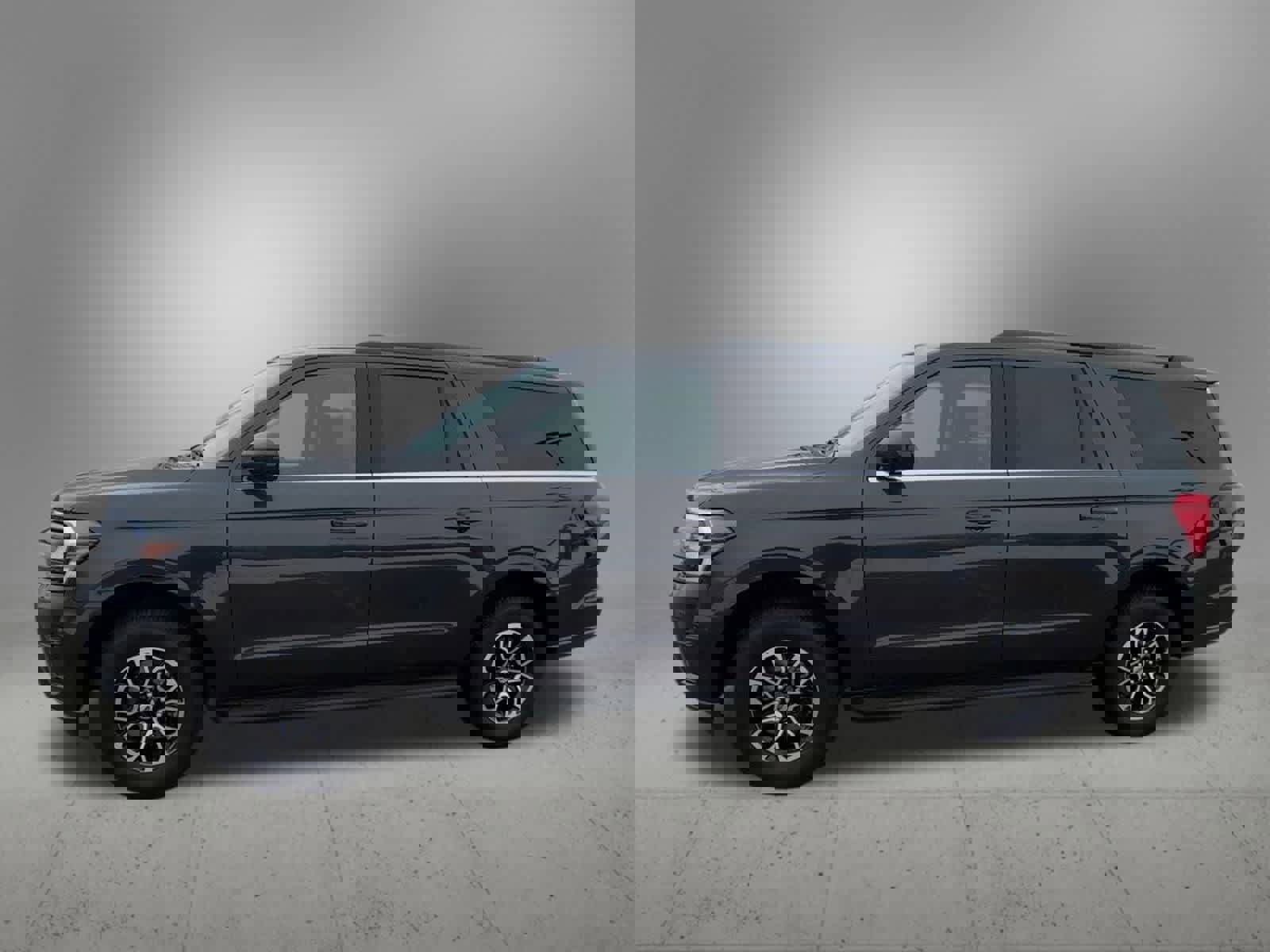 Used 2024 Ford Expedition Max XLT image 3