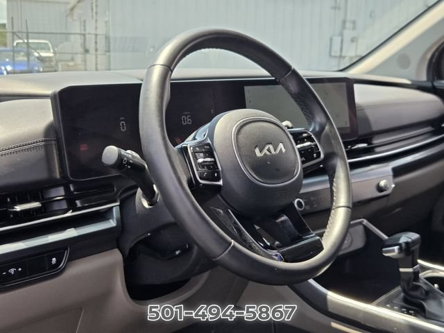 Used 2025 Kia Carnival FWD image 10