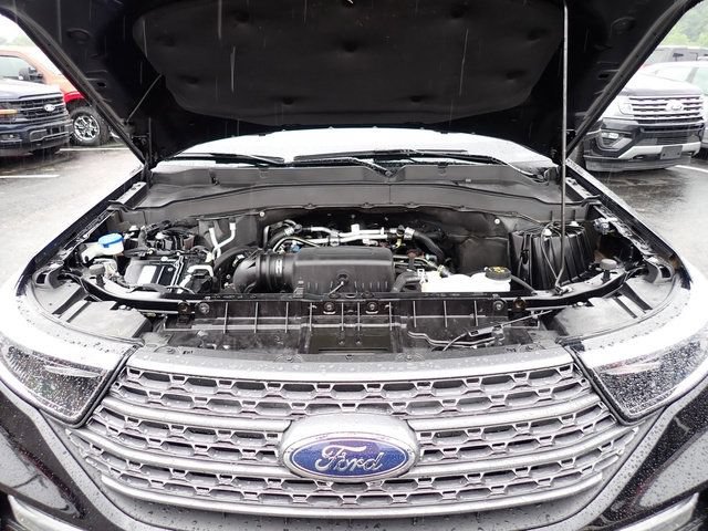 Certified 2024 Ford Explorer XLT w/ Equipment Group 202A AWD/4WD image 15