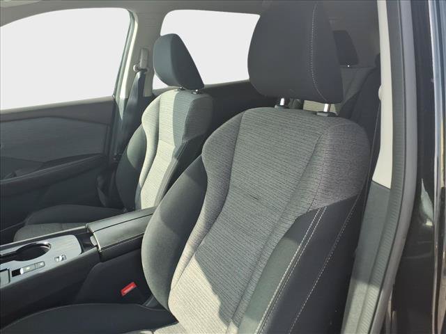 Used 2022 Nissan Rogue S AWD/4WD image 16