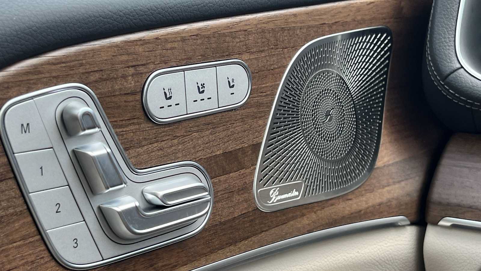 New 2026 Mercedes-Benz GLS 450 4MATIC image 48