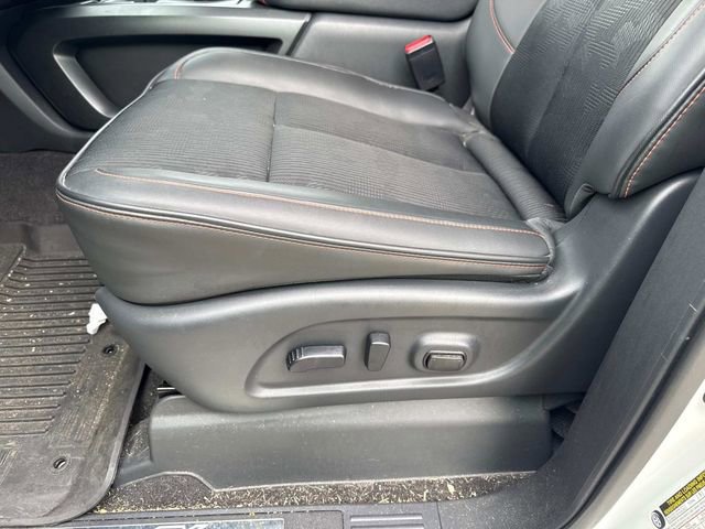 Used 2024 Nissan Titan PRO-4X w/ Pro-4x Utility Package image 23