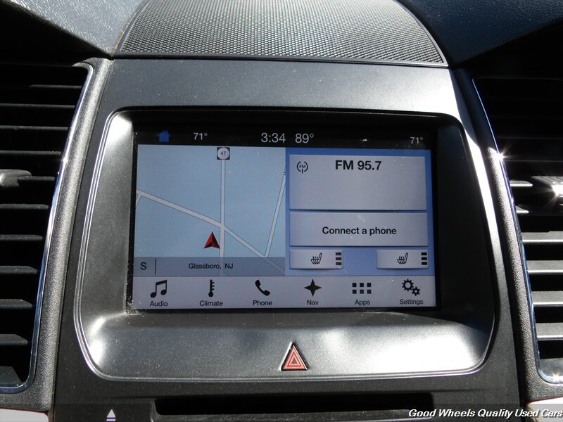 Used 2017 Ford Taurus SEL w/ Equipment Group 201A FWD image 21