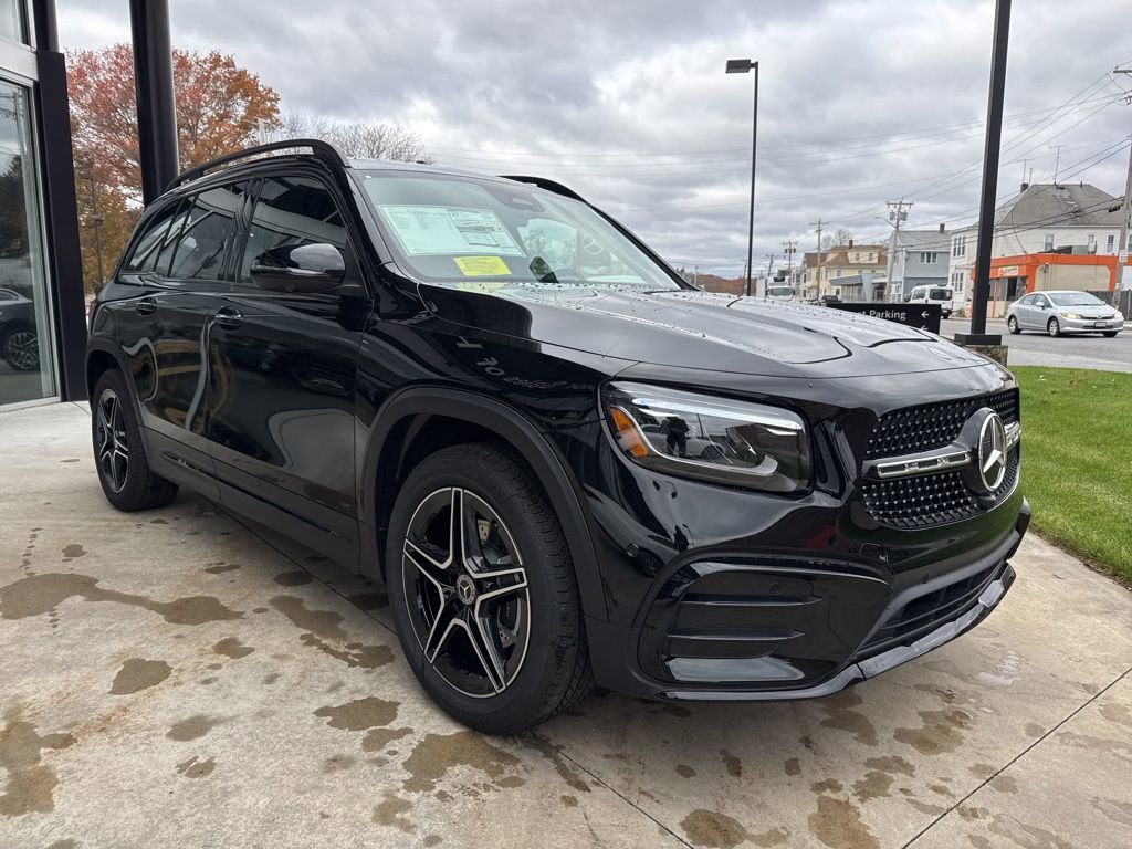 New 2026 Mercedes-Benz GLB 250 4MATIC image 2