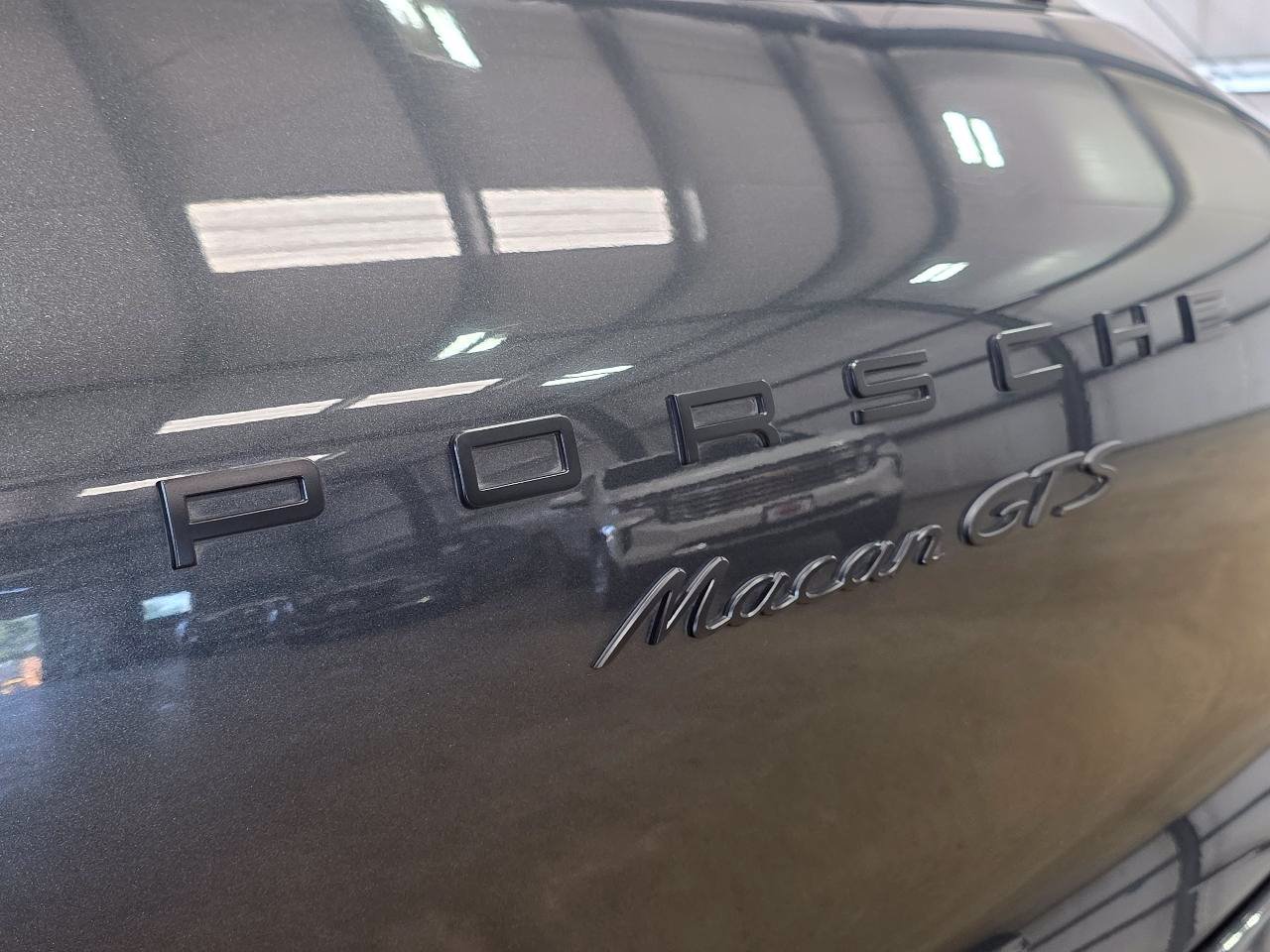 Used 2017 Porsche Macan GTS AWD/4WD image 9