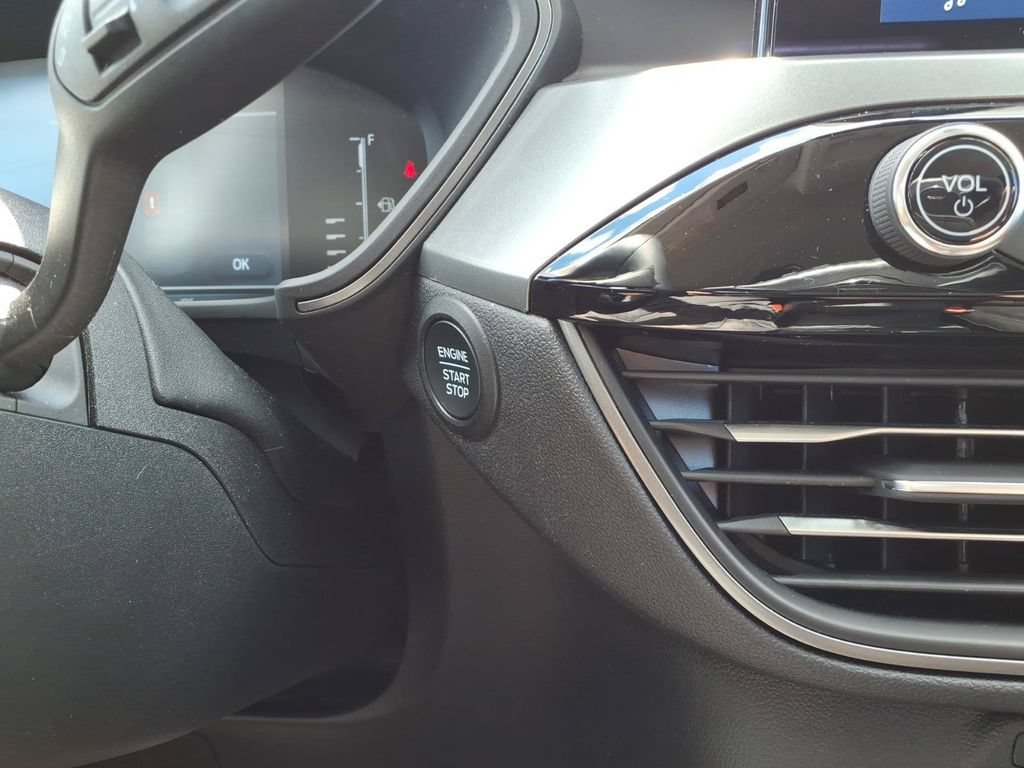 Certified 2023 Ford Escape Active AWD/4WD image 22