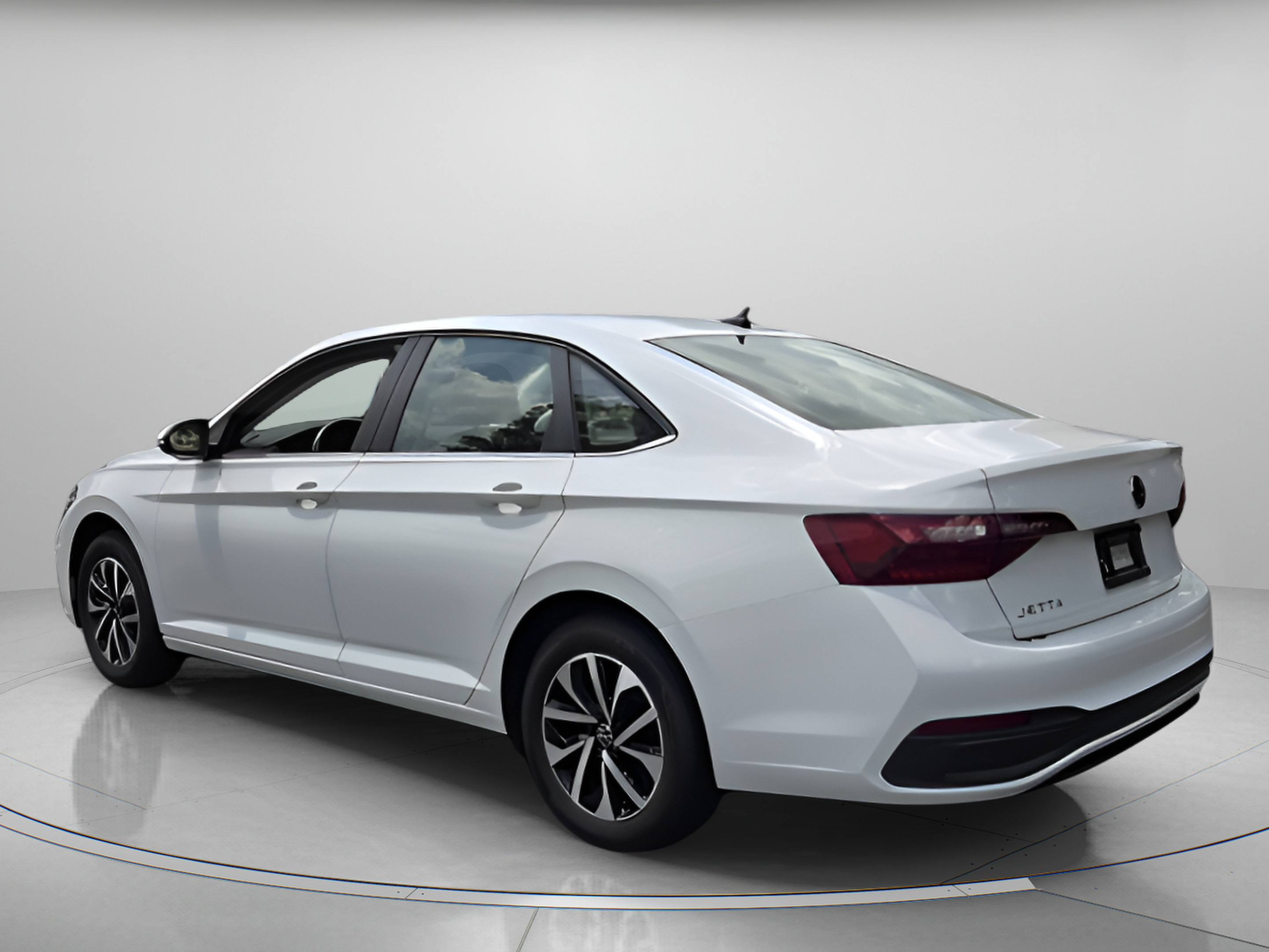 Used 2024 Volkswagen Jetta S FWD image 3