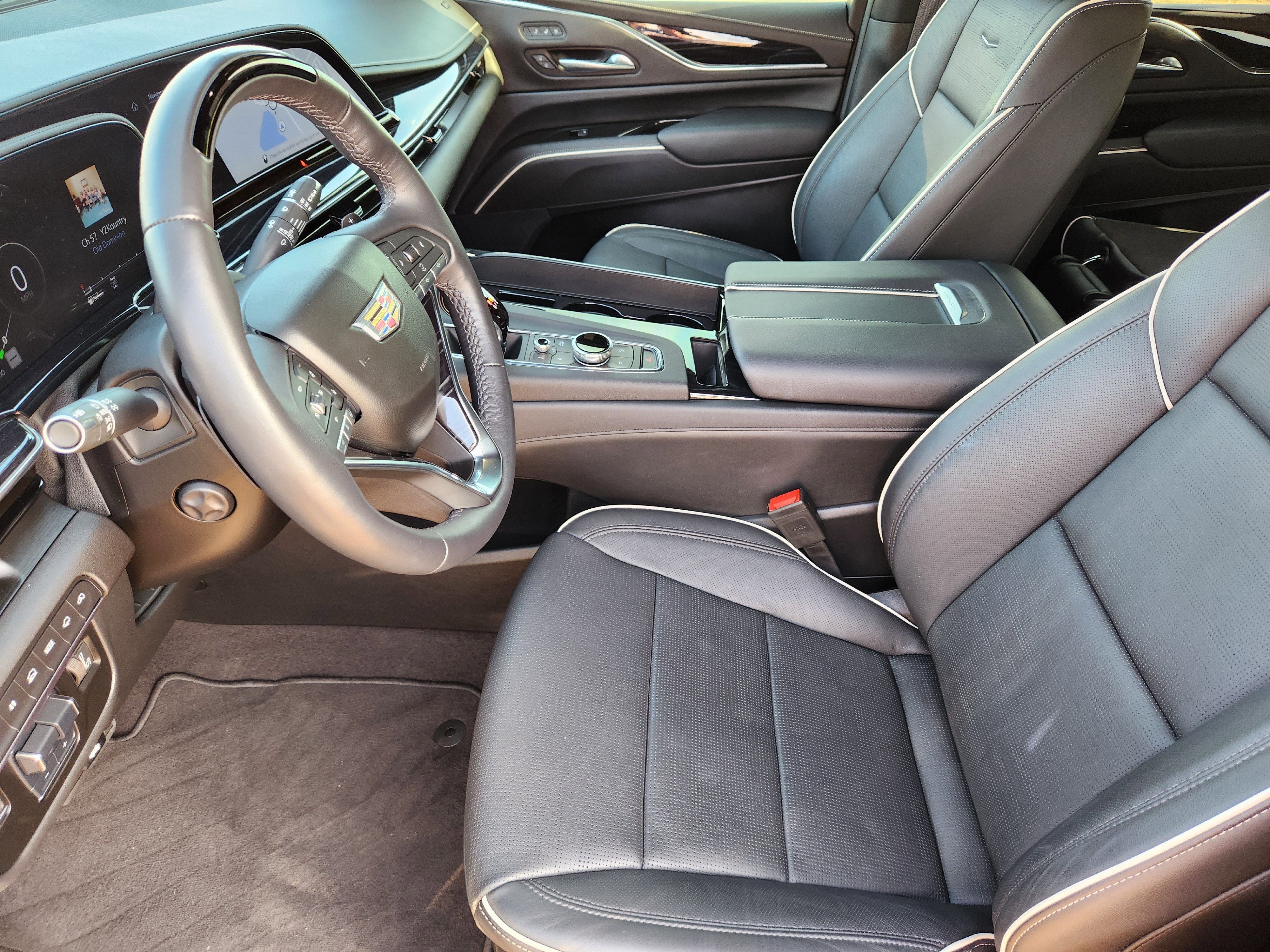 Certified 2024 Cadillac Escalade Sport w/ Touring Package image 13