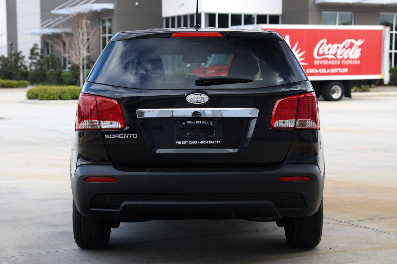 Used 2011 Kia Sorento 2WD image 7