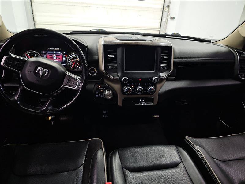 Used 2019 RAM 1500 Laramie AWD/4WD image 10