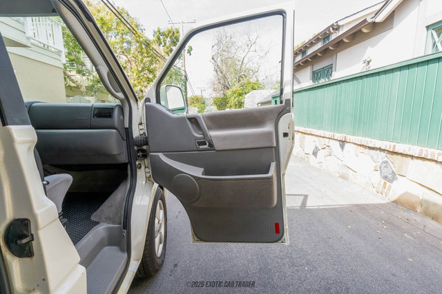Used 2003 Volkswagen Eurovan MV FWD image 37