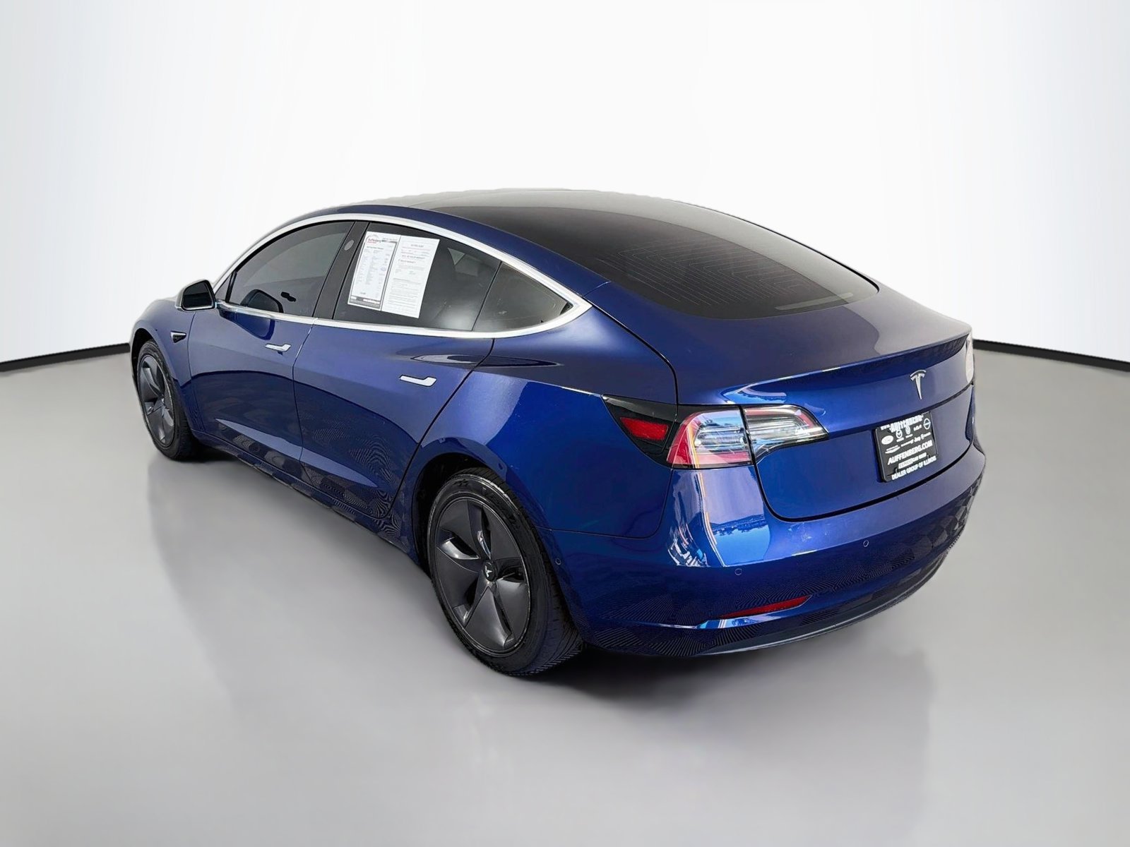 Used 2019 Tesla Model 3 Standard Range RWD image 5