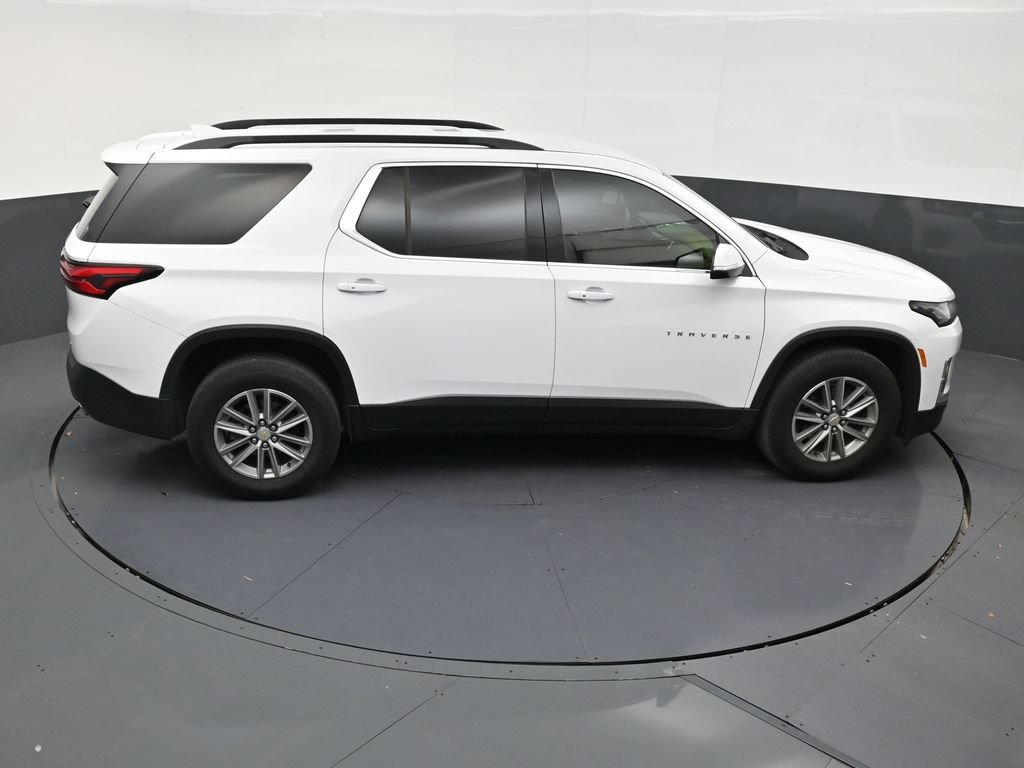 Used 2023 Chevrolet Traverse LT FWD image 17