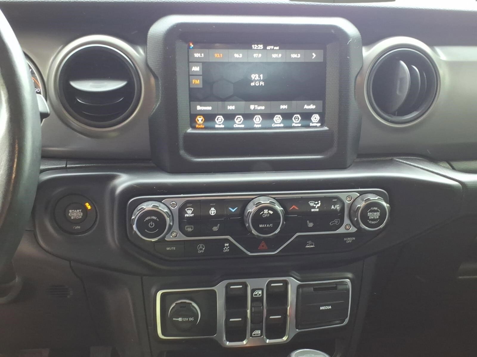 Used 2022 Jeep Gladiator Sport AWD/4WD image 12