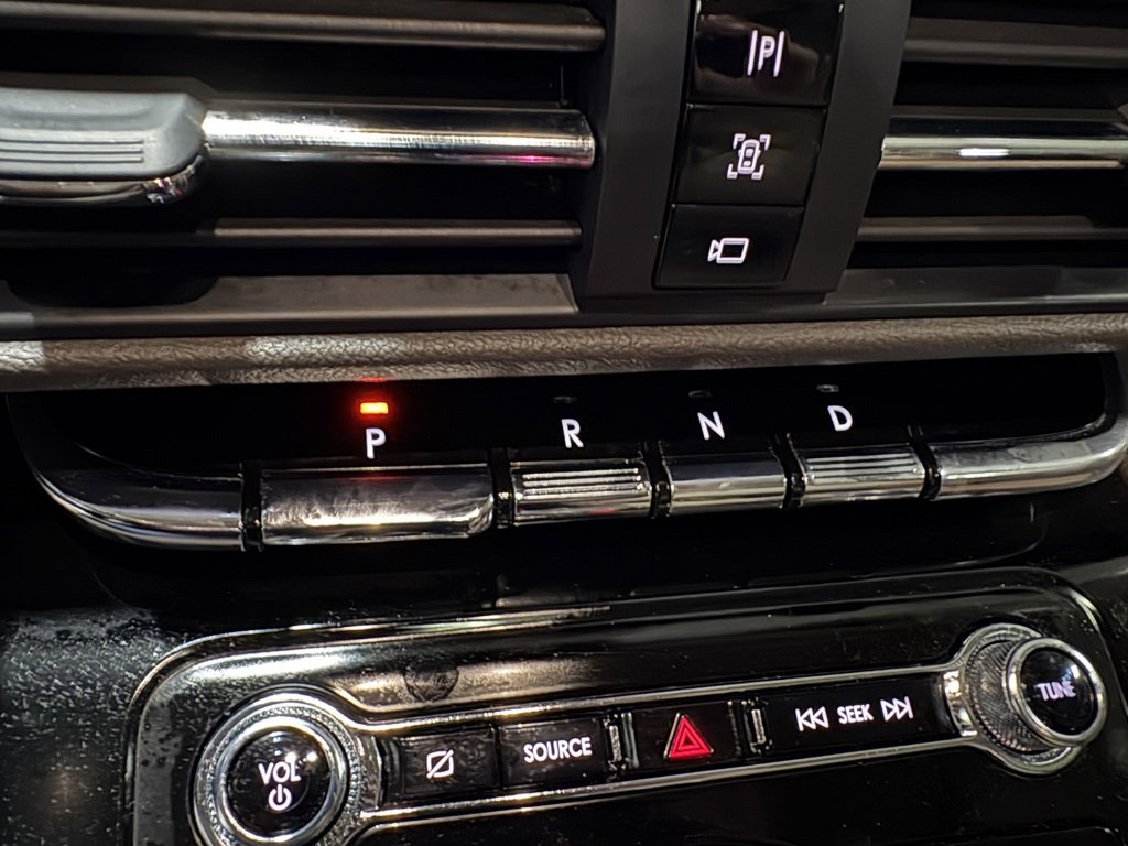 Used 2021 Lincoln Corsair Reserve w/ Equipment Group 201A image 17