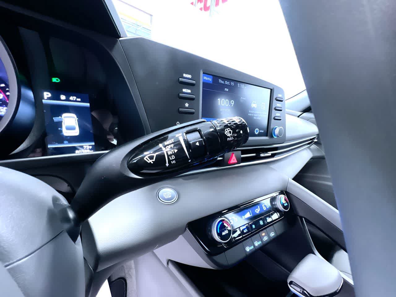 Used 2023 Hyundai Elantra SEL FWD image 19