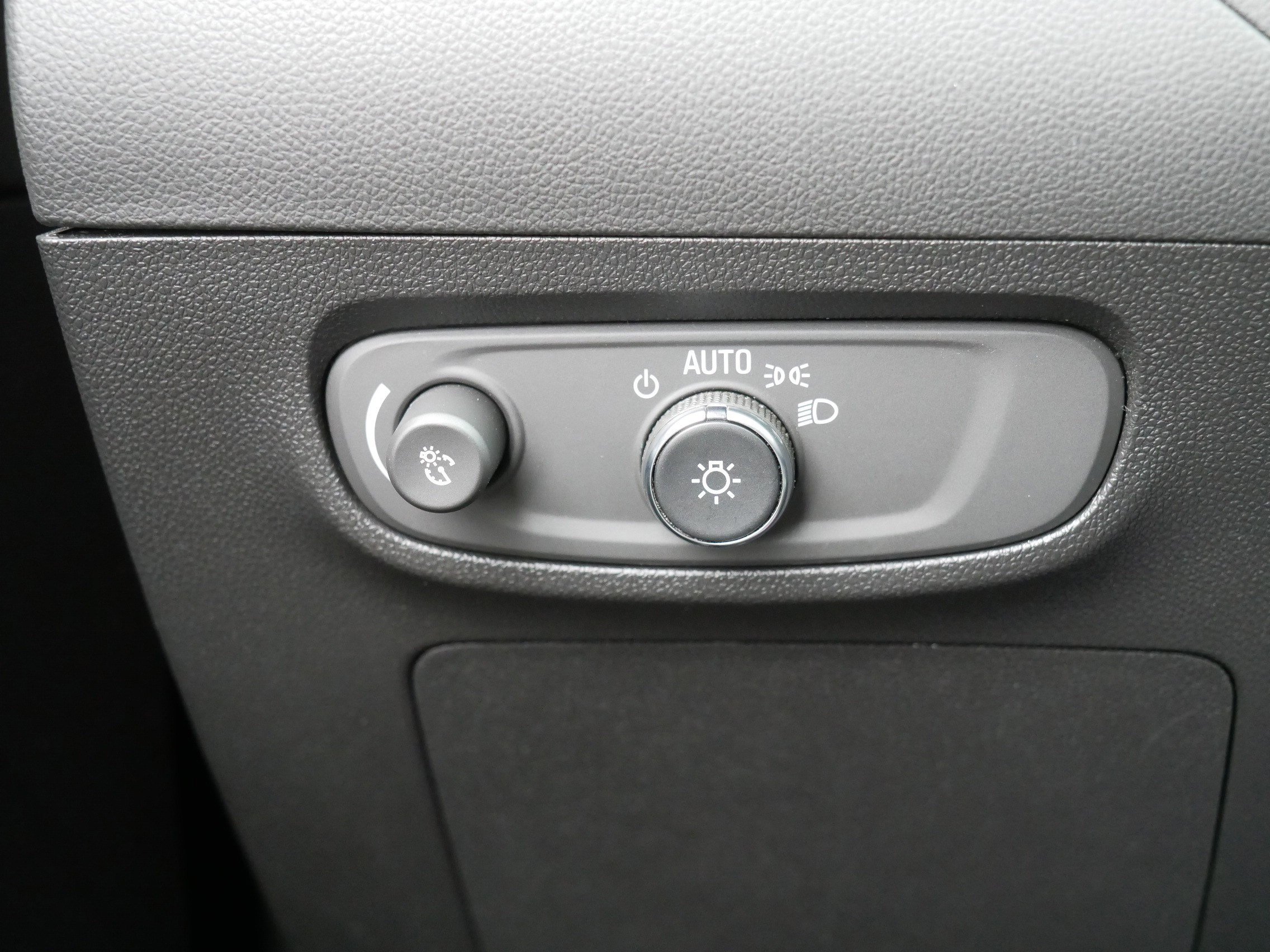 Used 2025 Buick Encore GX Preferred image 26