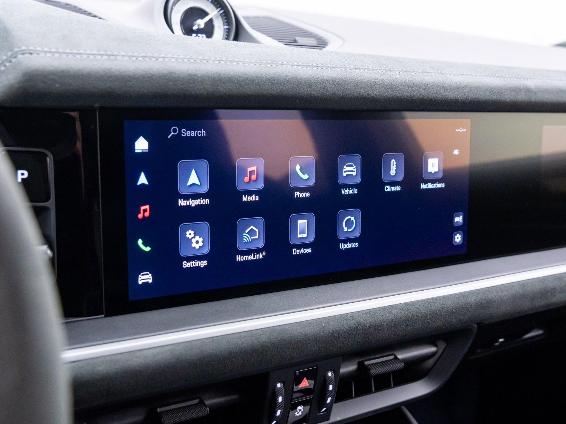 Certified 2024 Porsche Cayenne Turbo GT image 26