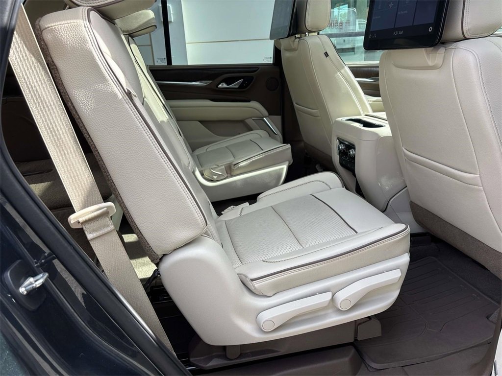 Used 2021 GMC Yukon Denali w/ Denali Ultimate Package image 19