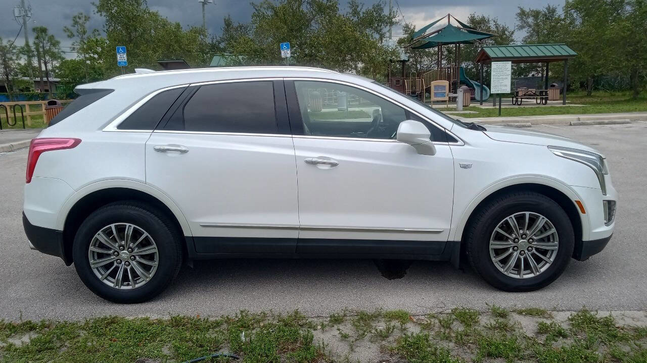 Used 2017 Cadillac XT5 Luxury FWD image 5