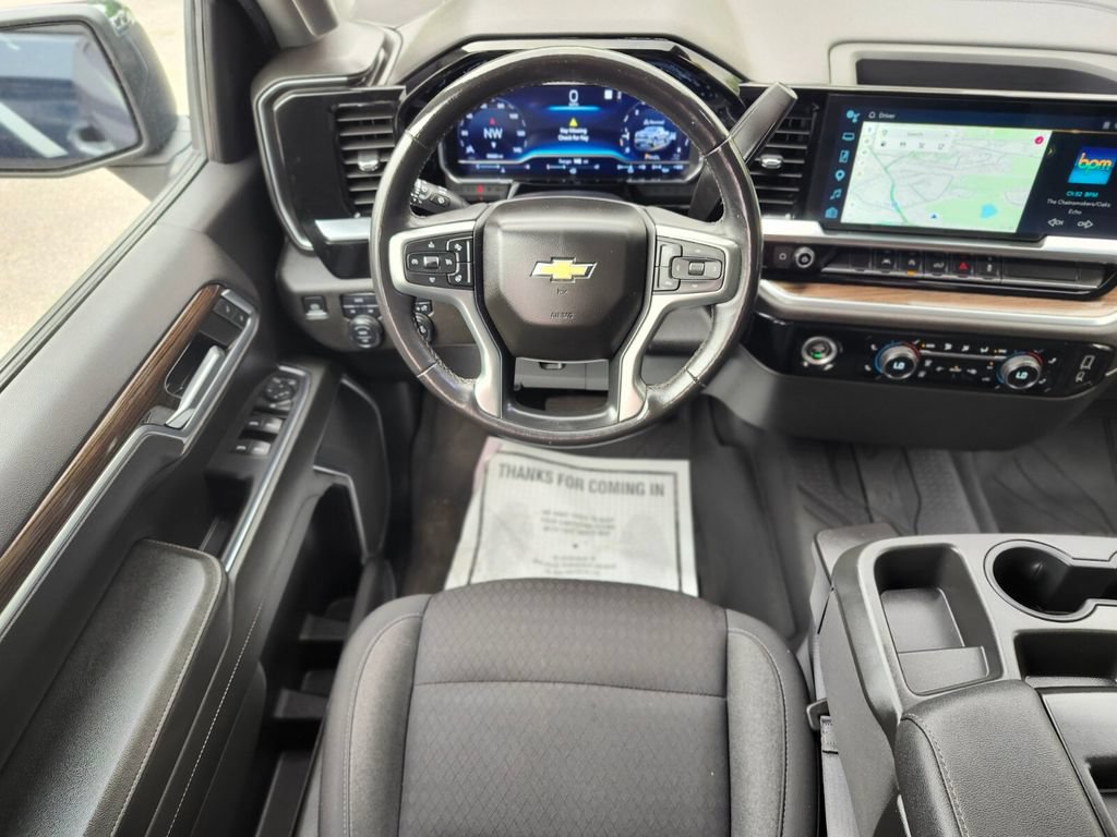 Used 2022 Chevrolet Silverado 1500 LT AWD/4WD image 13