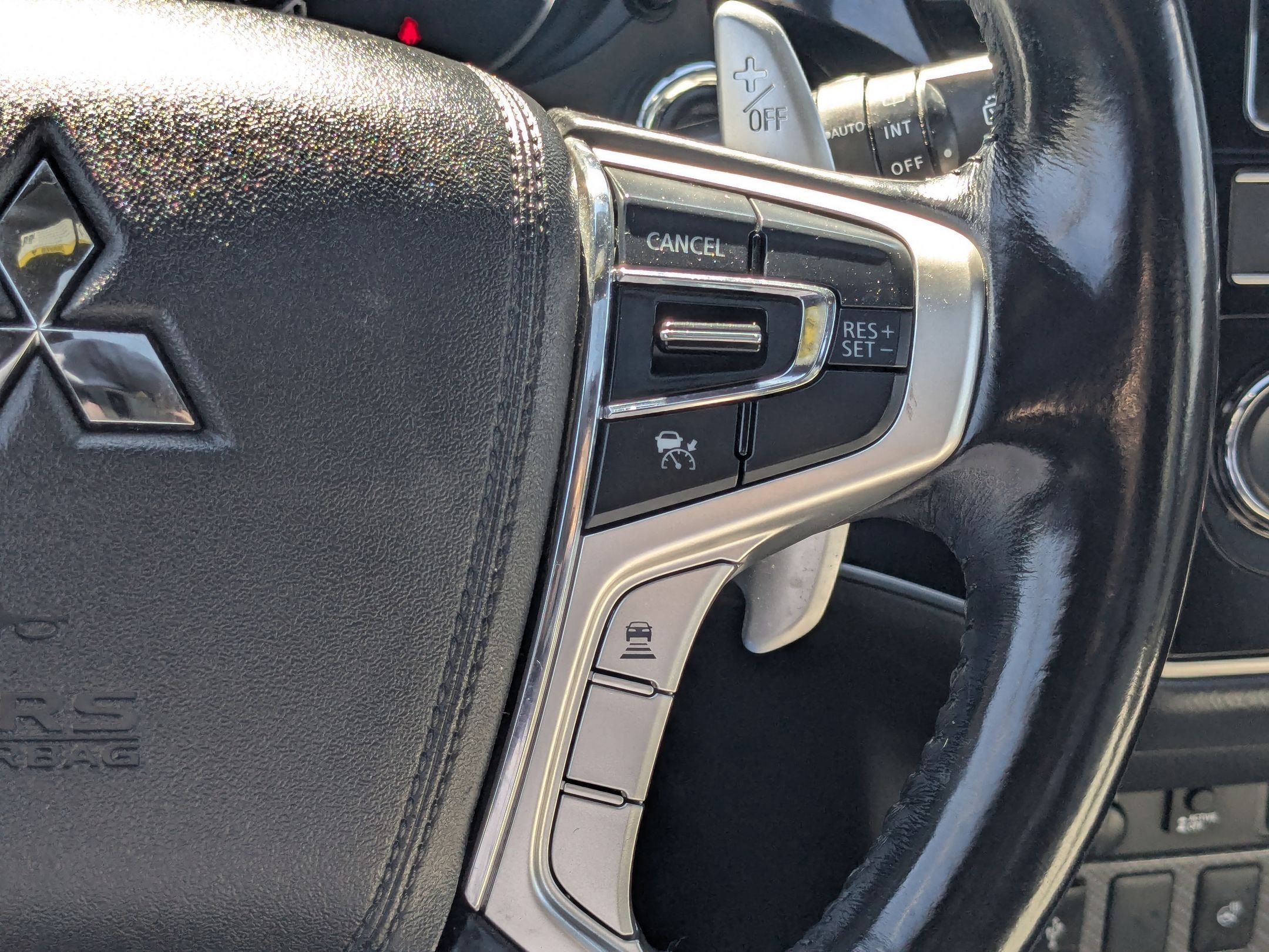 Used 2019 Mitsubishi Outlander SEL image 20