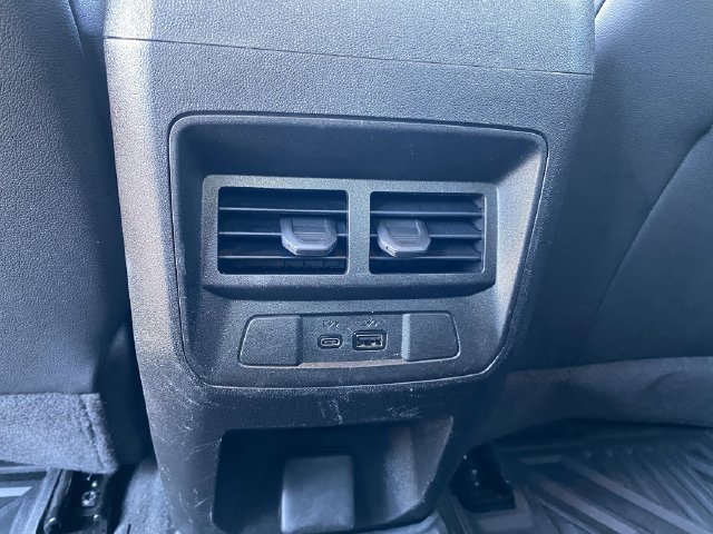 Used 2025 GMC Canyon AT4 w/ Nightfall Edition AWD/4WD image 17