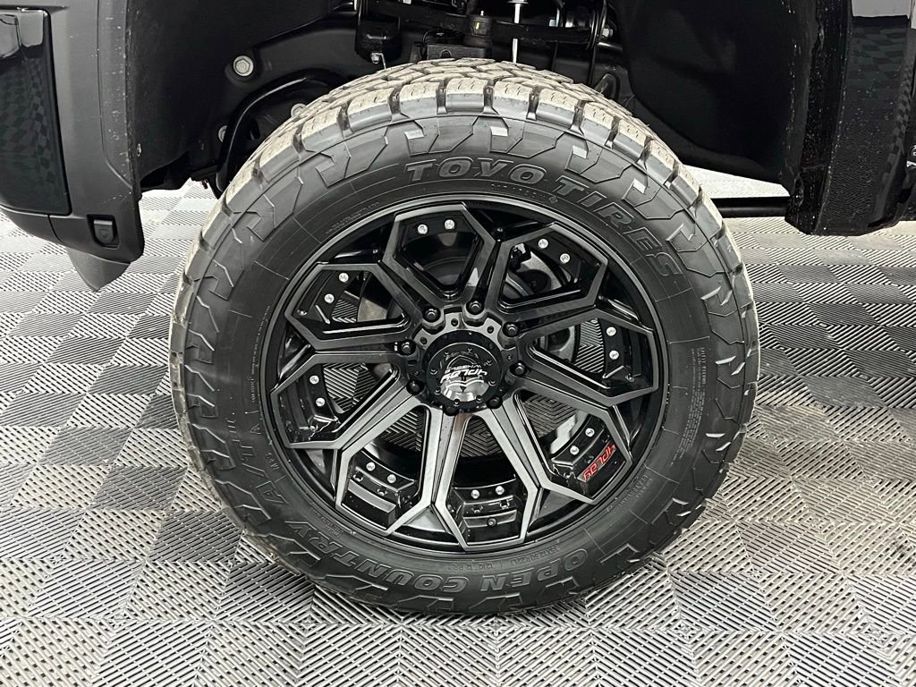 New 2025 GMC Sierra 2500 Denali w/ Technology Package image 18