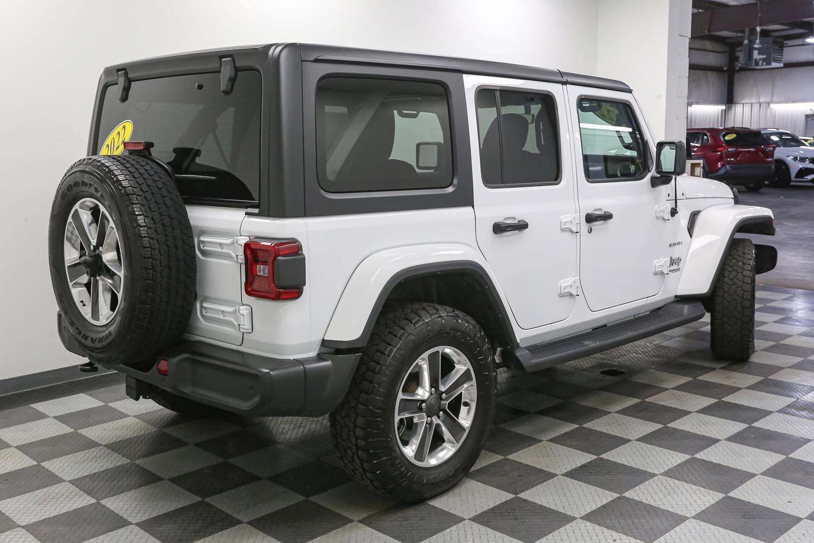 Used 2022 Jeep Wrangler Unlimited Sahara w/ LED Lighting Group AWD/4WD image 10