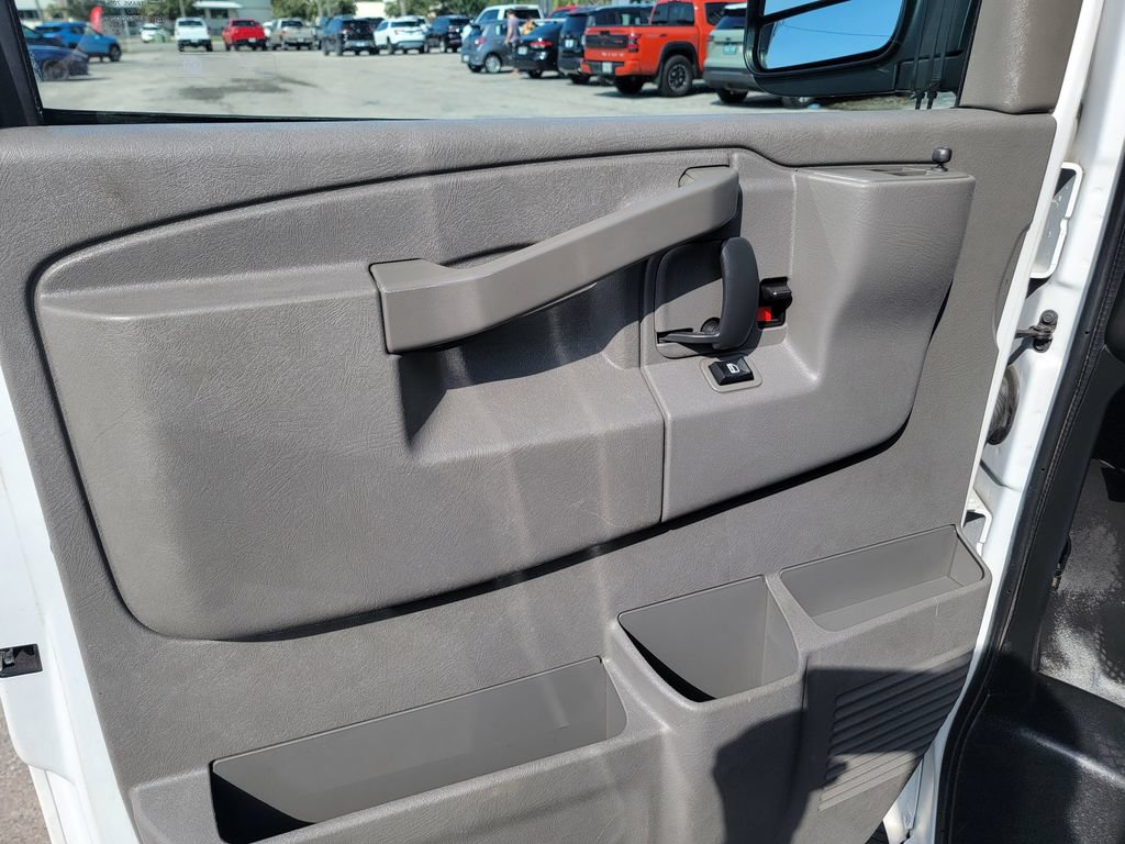 Used 2021 GMC Savana 2500 w/ Driver Convenience Package RWD image 15