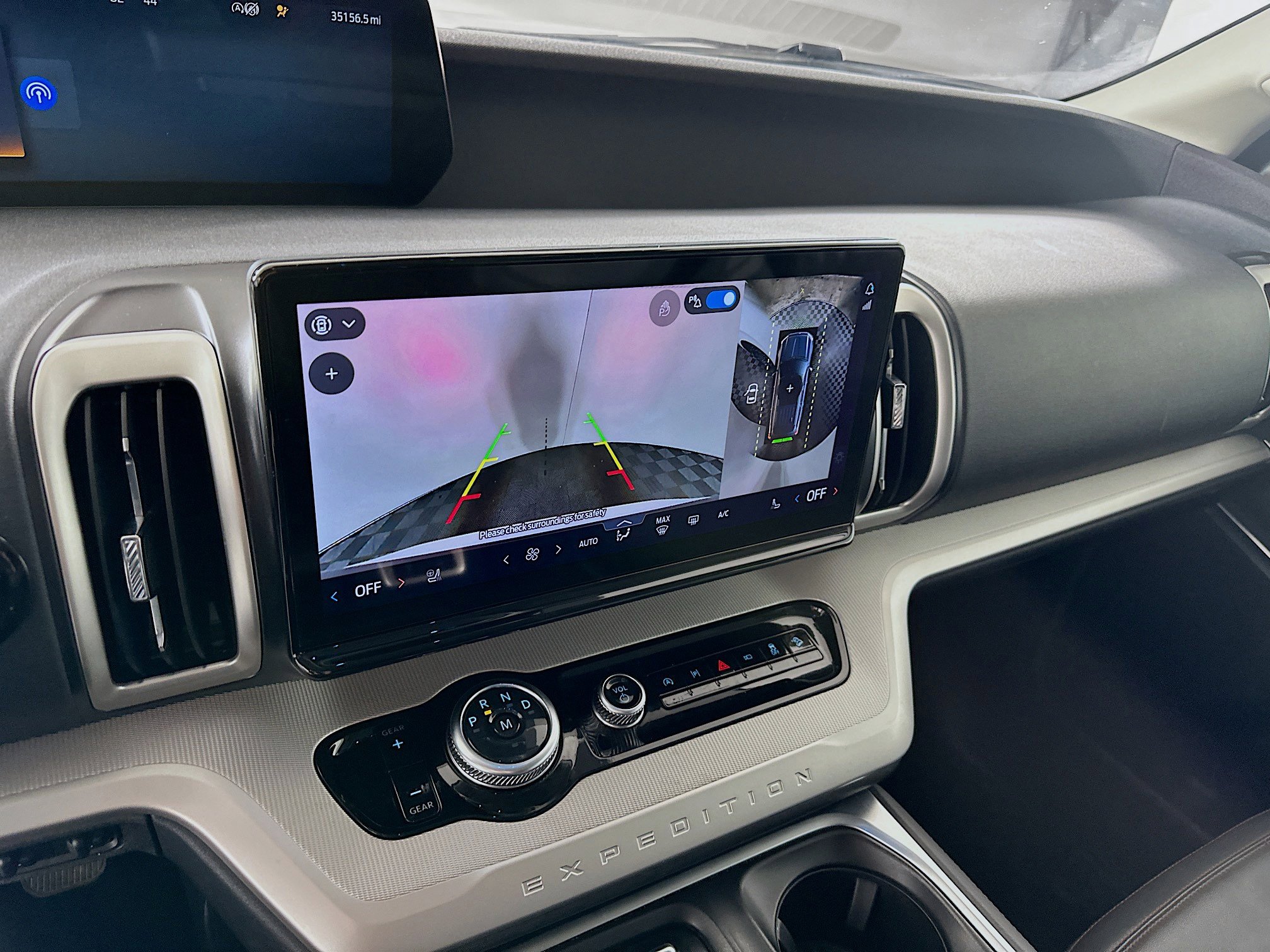 Used 2025 Ford Expedition Active image 22