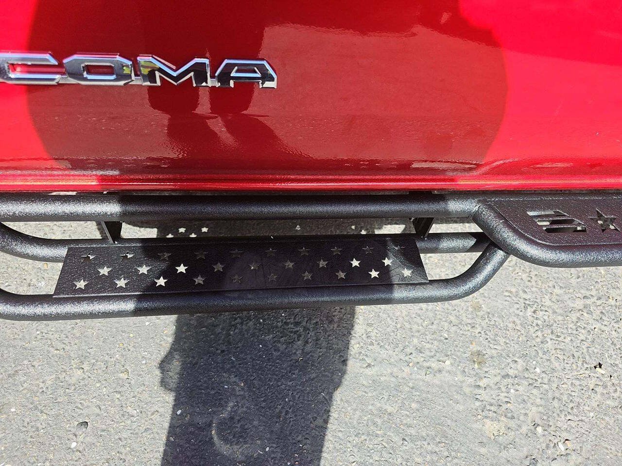 Used 2025 Toyota Tacoma SR5 RWD image 11