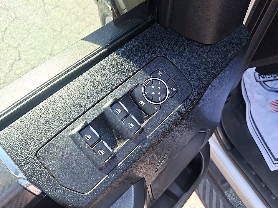 Used 2018 Ford F150 XLT w/ Equipment Group 302A Luxury AWD/4WD image 10
