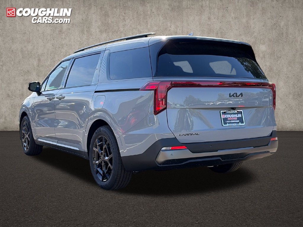 New 2027 Kia Carnival EX FWD image 5