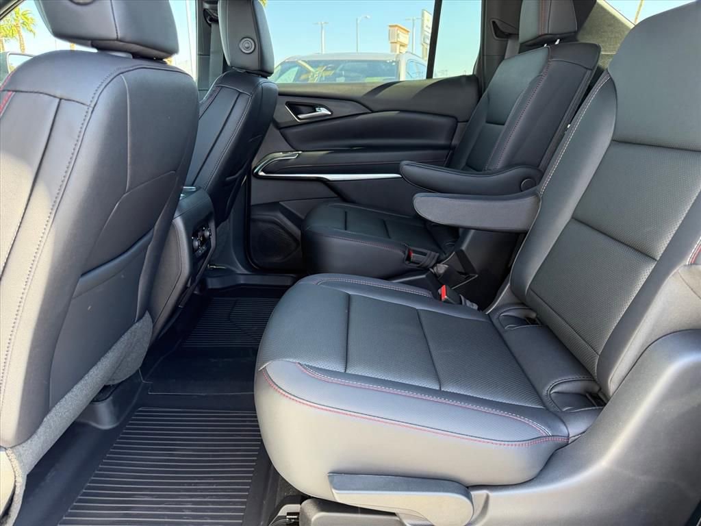 New 2026 Chevrolet Traverse Z71 w/ Driver Confidence Package image 6