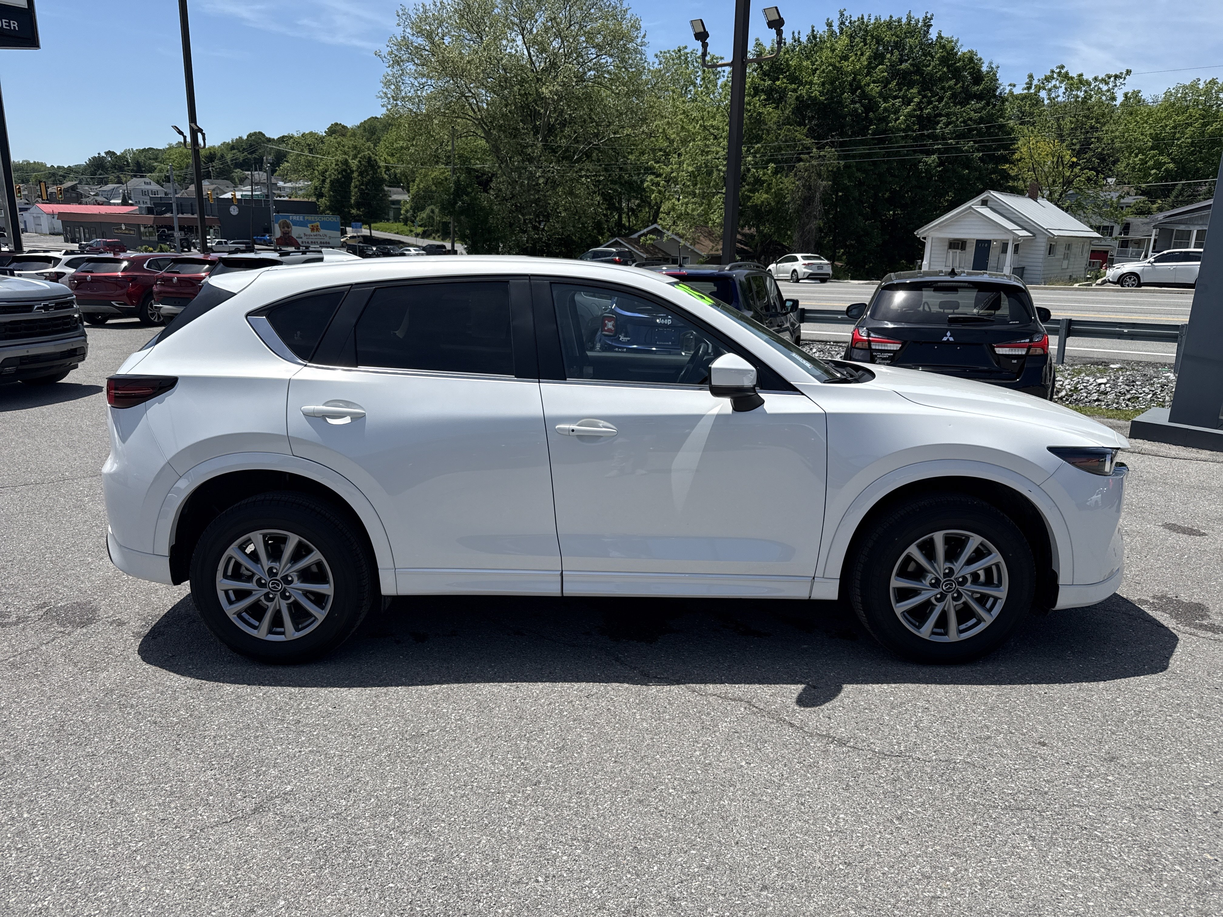 Used 2025 MAZDA CX-5 AWD 2.5 S w/ Preferred Package image 2