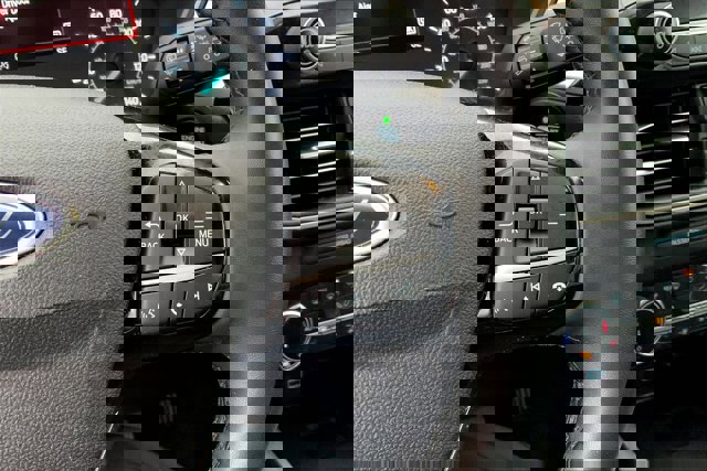 Used 2022 Ford Escape SE w/ Convenience Package image 19