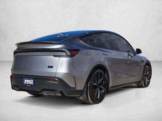 Used 2026 Tesla Model Y Performance image 5