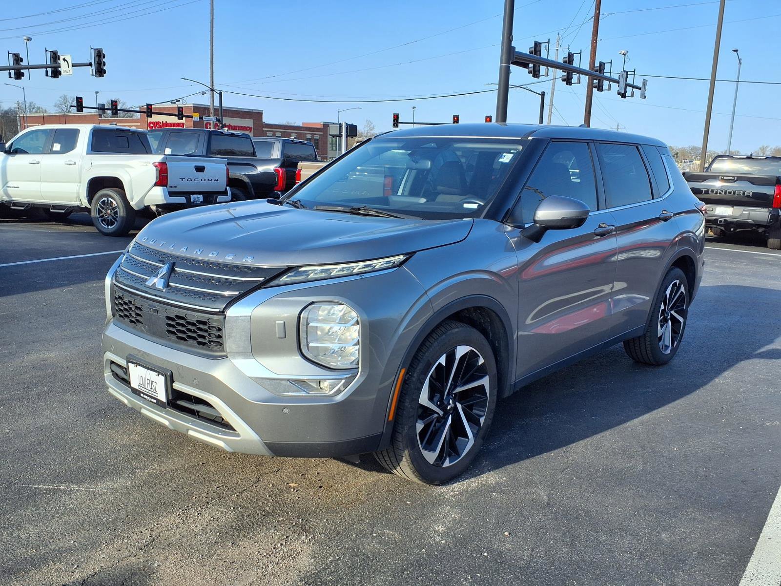 Used 2022 Mitsubishi Outlander SE image 27