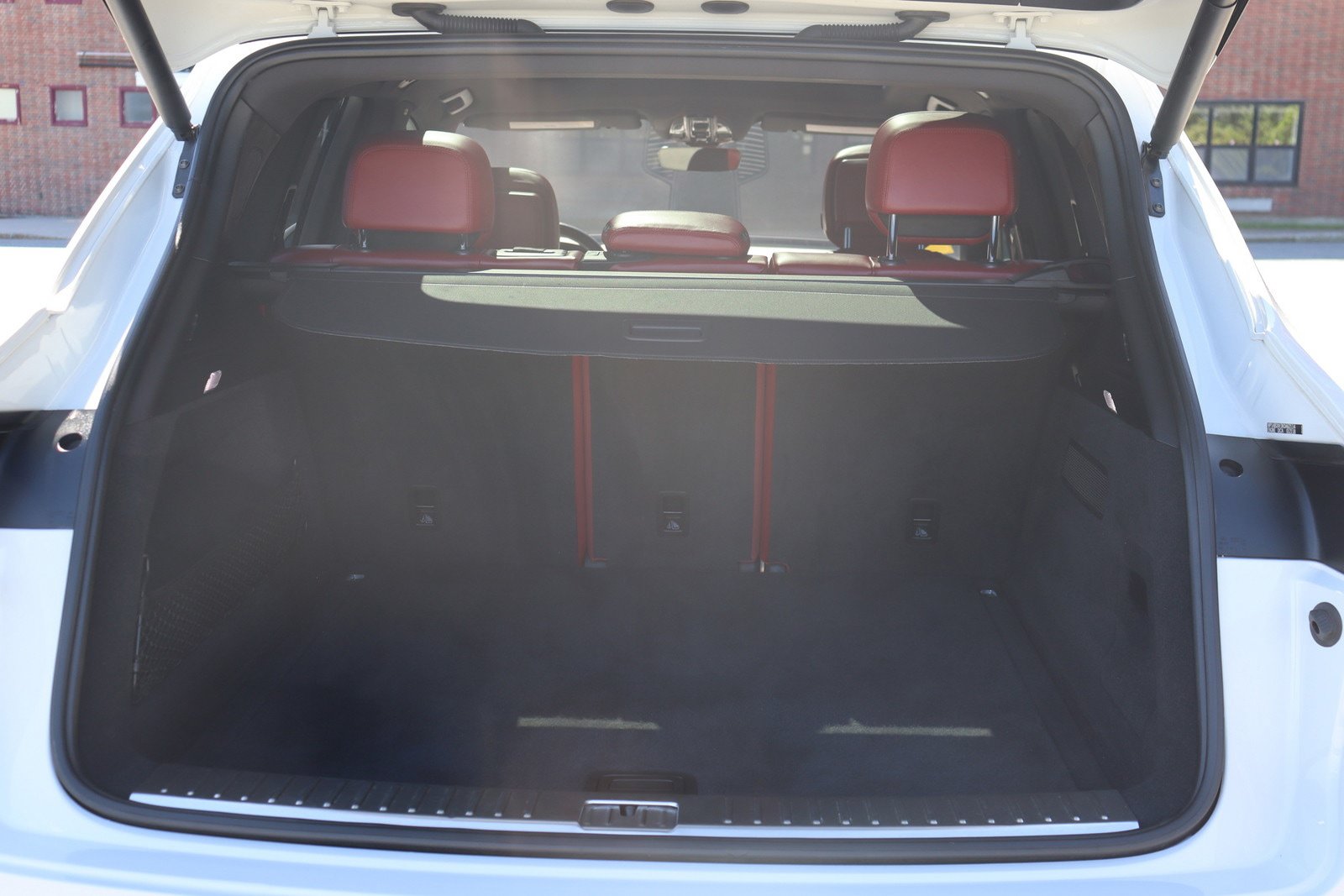 Used 2019 Porsche Cayenne S w/ Premium Plus Package AWD/4WD image 40