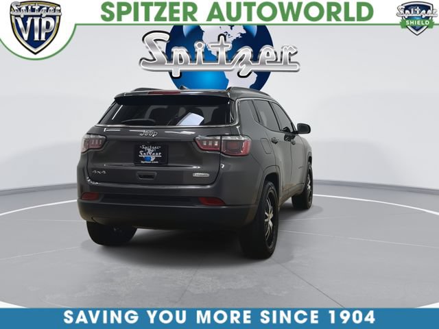 Used 2019 Jeep Compass Latitude AWD/4WD image 9