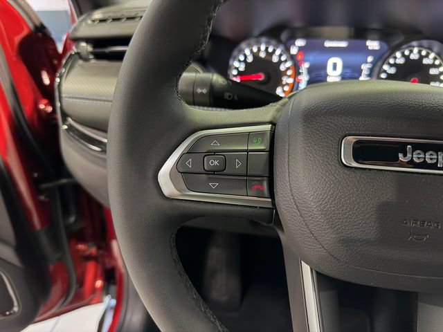 Used 2026 Jeep Compass Latitude AWD/4WD image 17