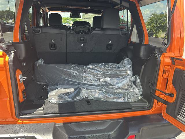 New 2025 Jeep Wrangler Unlimited Sahara image 10