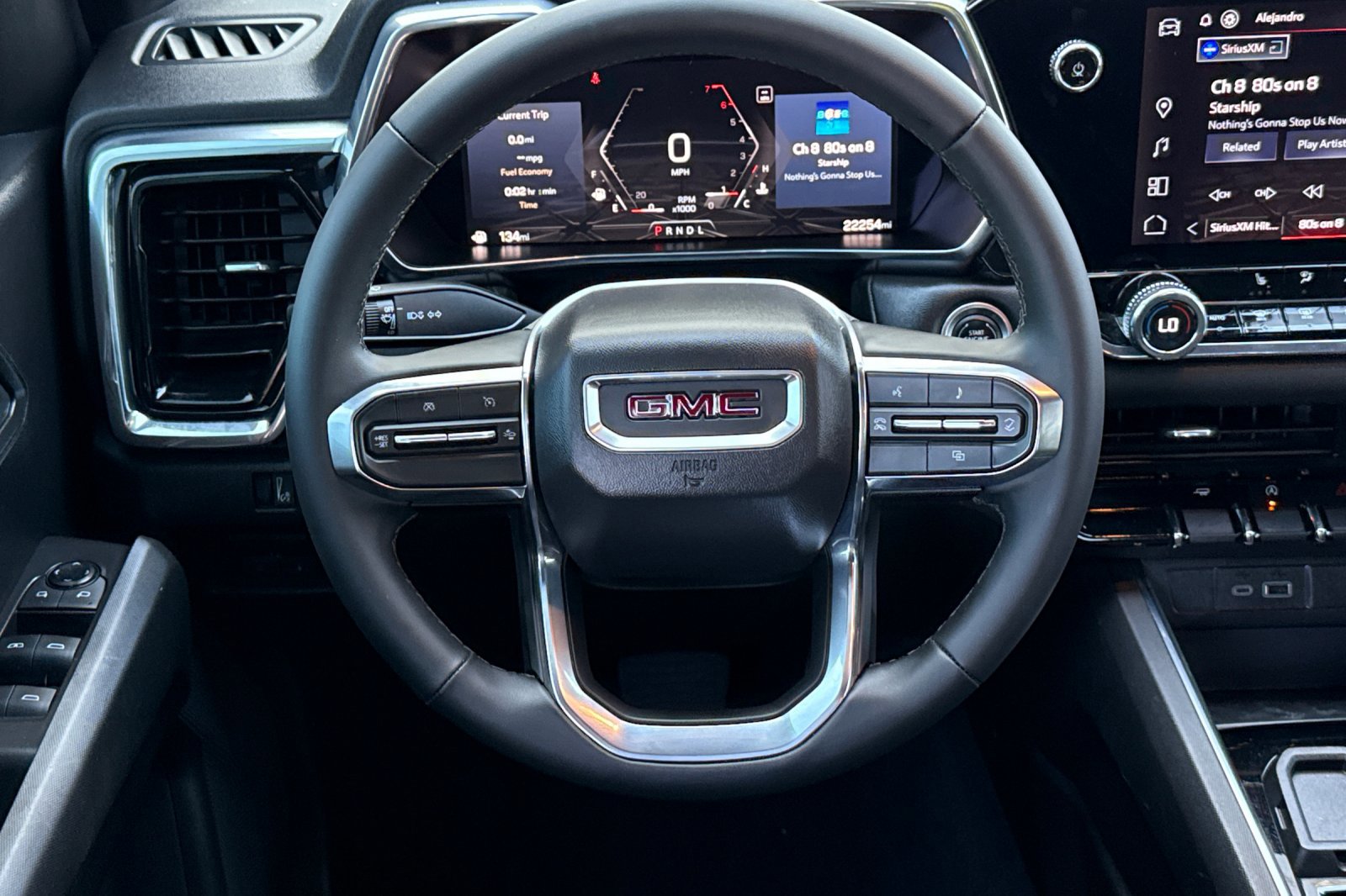 Used 2024 GMC Canyon Elevation w/ Convenience Package image 18