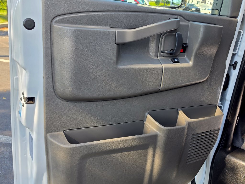 Used 2024 GMC Savana 3500 w/ Power Convenience Package RWD image 13