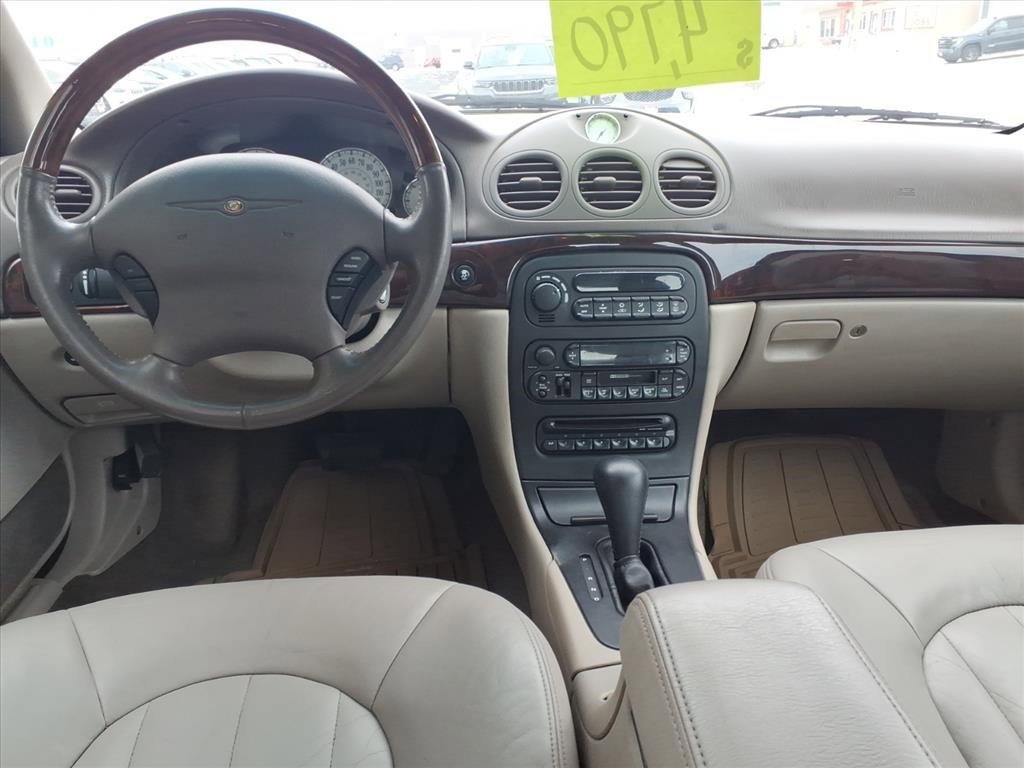 Used 2004 Chrysler 300M image 8