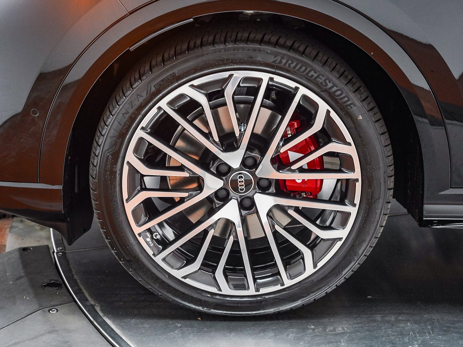 New 2025 Audi SQ5 Premium Plus image 13