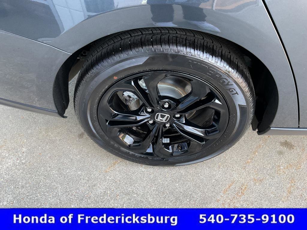 Certified 2025 Honda Accord SE image 12